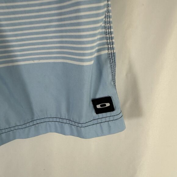 Oakley Swim Trunks Men's Medium Blue Striped Drawstring Pocket Hook Eye - Picture 2 of 8